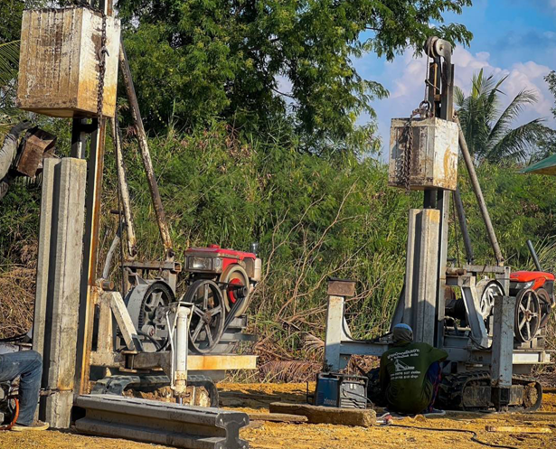 รับตอกเสาเข็มไมโครไพล์,รับเจาะเสาเข็มแบบ3ขา,รับตอกเข็มแบบปั่นจั่นใหญ่,รับตอกเข็มขนาด,เข็มกลม,เข็มไอ,เข็มสี่เหลี่ยมตัน,เสาเข็ม,เสนอราคาเสาเข็ม,รับตอกเสาเข็มไมโครไพล์ทุกจังหวัด